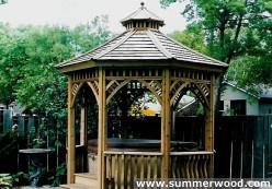 Gazebo and Jacuzzi 1_orig.jpg
